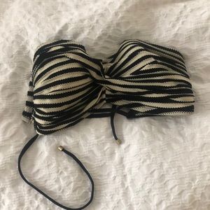 Strapless striped bikini top